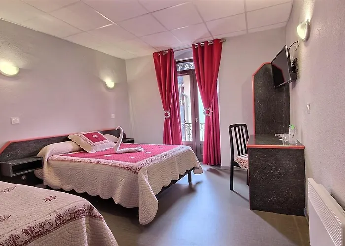 Отель Hotel Central