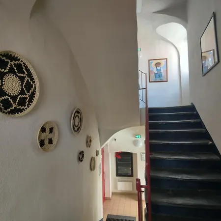Hotel Central Hotel Saint-Pierre-dʼAlbigny
